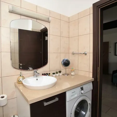 Luxury Two-bedroom Semeli Port View Apartman *